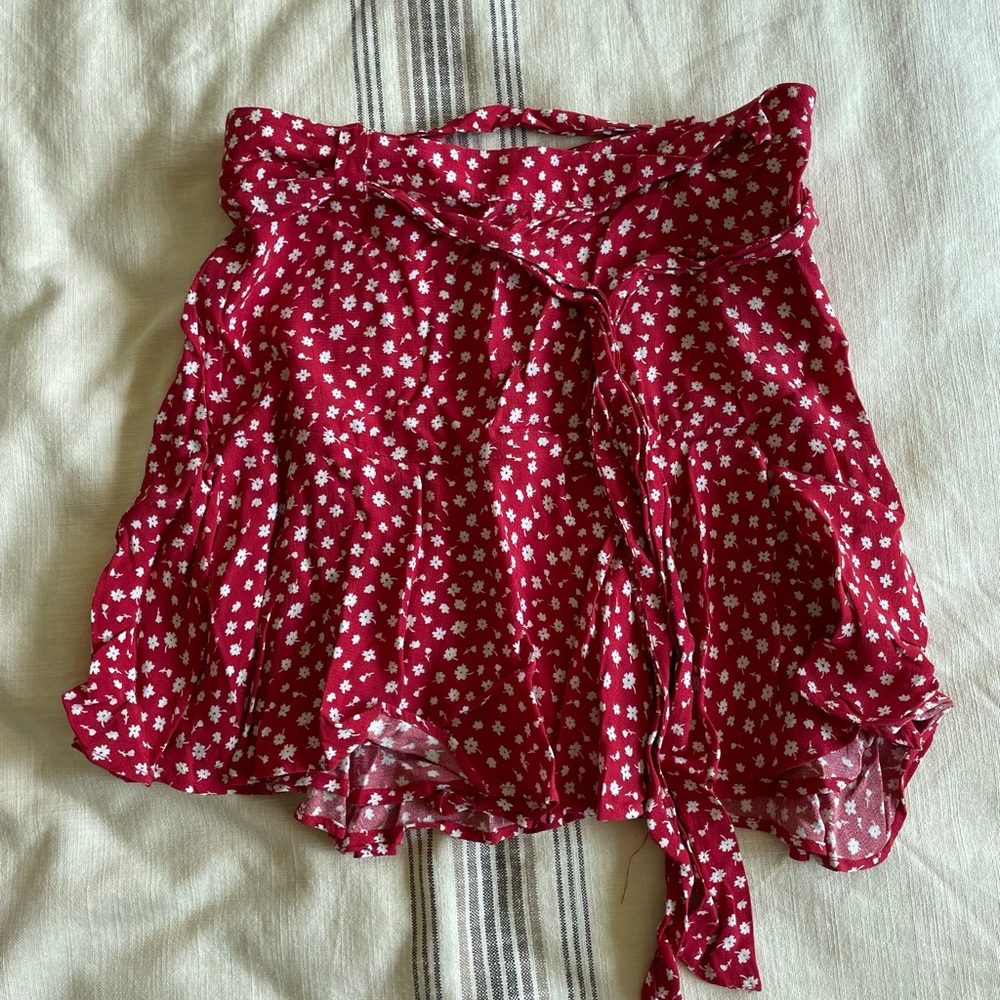Zara red printed skort (skirt shorts)